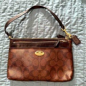 Coach purse clutch wristlet